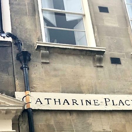 Lauras Townhouse Apartments Garrard'S Retreat Bath Exteriör bild