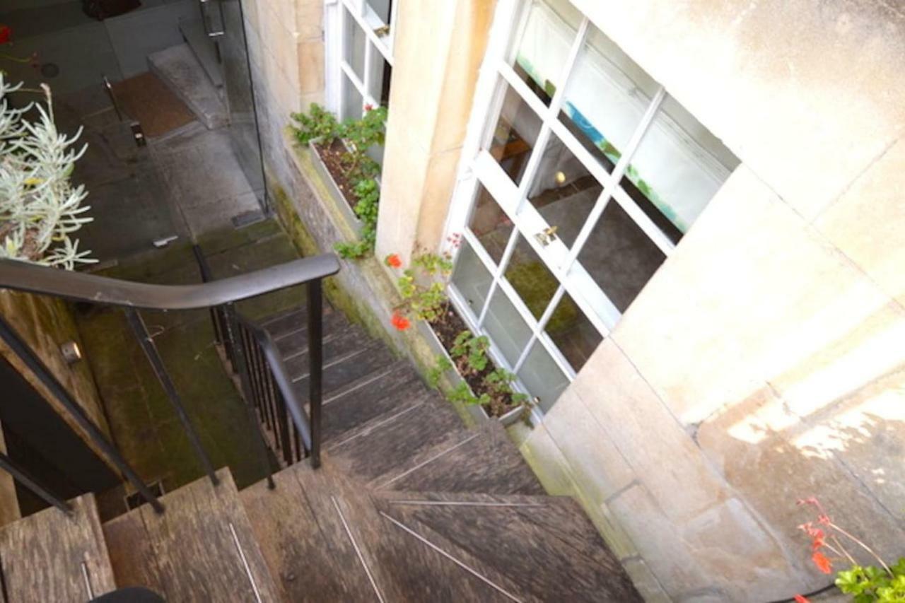 Lauras Townhouse Apartments Garrard'S Retreat Bath Exteriör bild