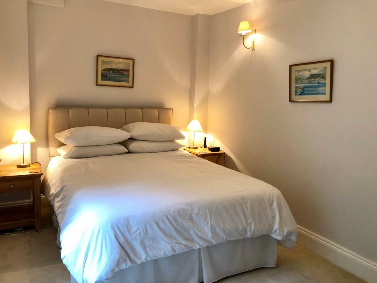 Lauras Townhouse Apartments Garrard'S Retreat Bath Exteriör bild